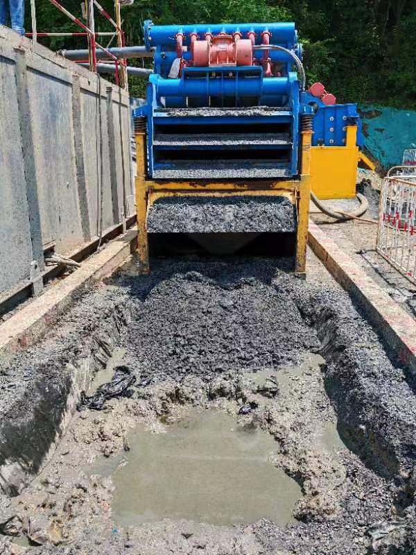 遇到問題？不要怕！我們?yōu)槟峁I(yè)的技術(shù)服務(wù)團(tuán)隊(duì)親臨現(xiàn)場(chǎng)指導(dǎo)解決～